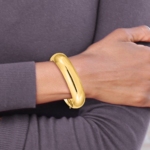 10k 11/16 High Polished Hinged Bangle Bracelet - Image 4