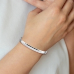 14k White Gold 6mm Solid Polished Half-Round Slip-On Bangle - Image 4