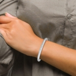 14k White Gold Textured Diamond-cut Twisted Hinged Bangle - Image 4